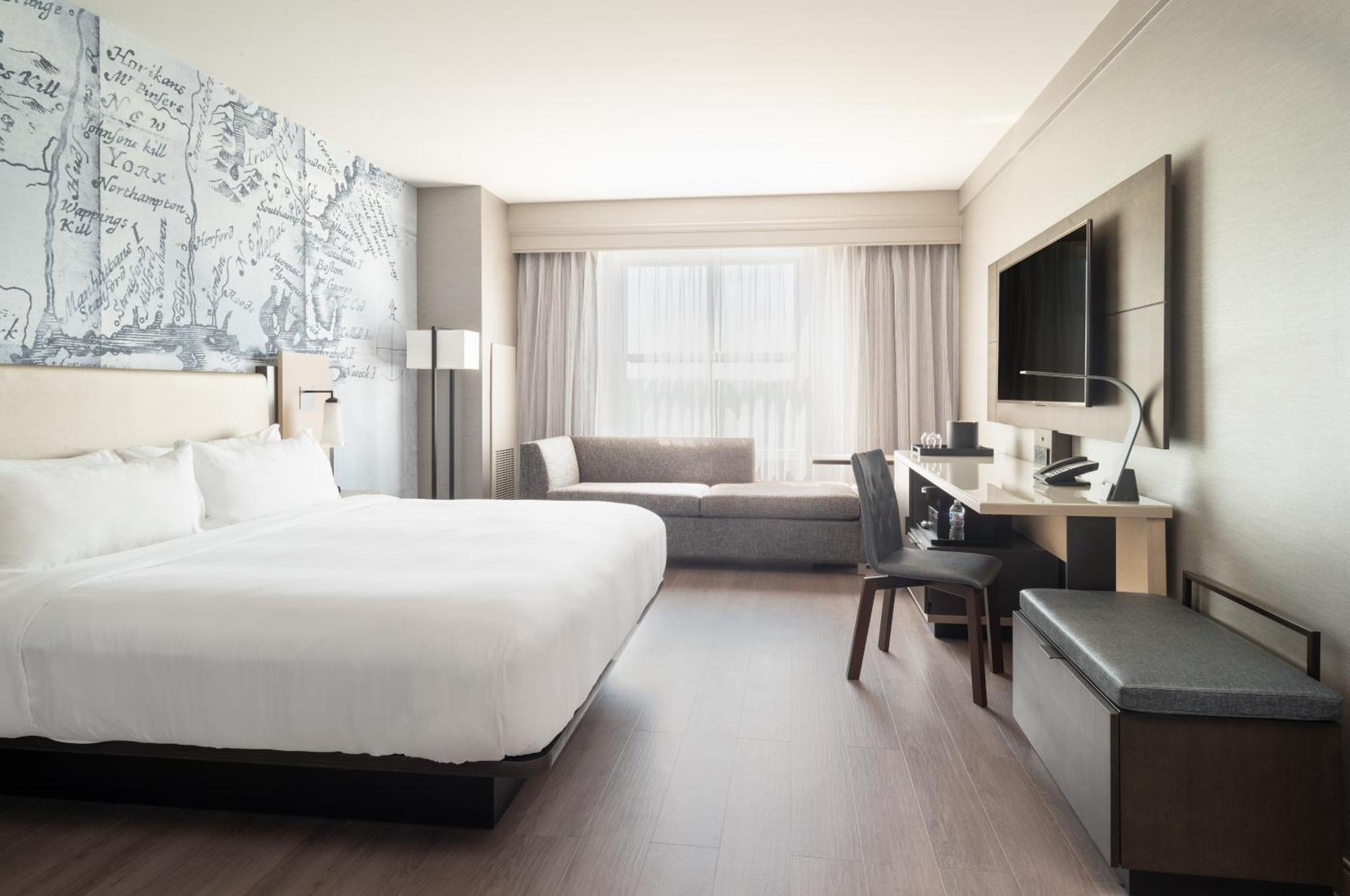 Habitación con cama extragrande.